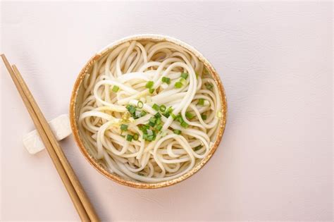  太原刀削麺、香ばしさとモチモチ食感が織りなす至高の味わいを堪能せよ！